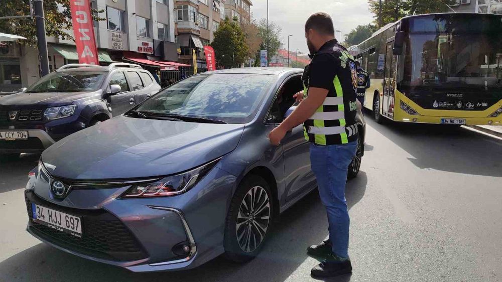 Yayalara yol vermeyen sürücülere sıkı denetim