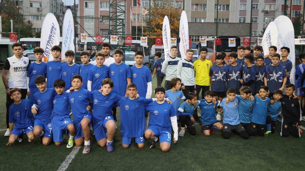 Zeytinburnu’nda amatör futbol kulüplerine destek 