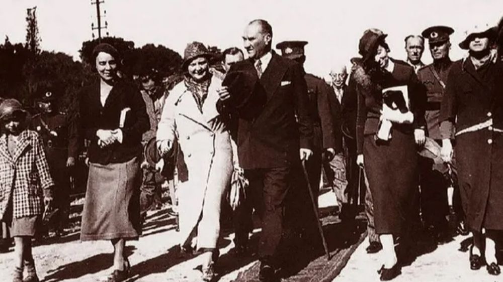10 Kasım Şiirleri 10 Kasım Atatürk'ü anma sözleri