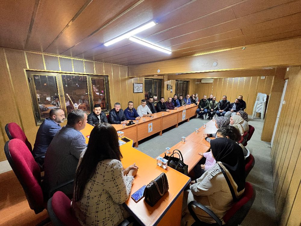 Ahmet Altundaş, Bucak'ta aday adaylık başvurusunu yaptı