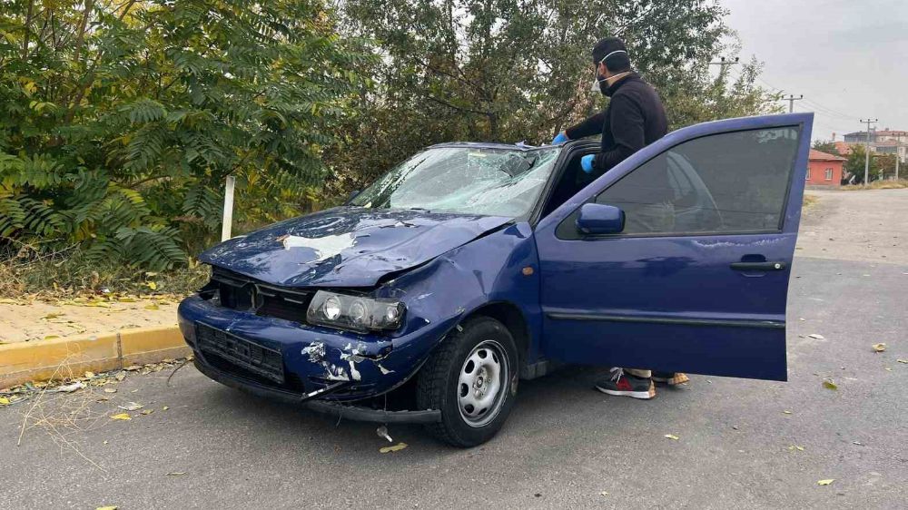 Aksaray'da motor ve otomobil çarpışması: 2 yaralı