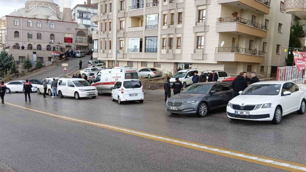 Ankara’da silahlı kavga kanlı bitti: 2 ölü 2 yaralı