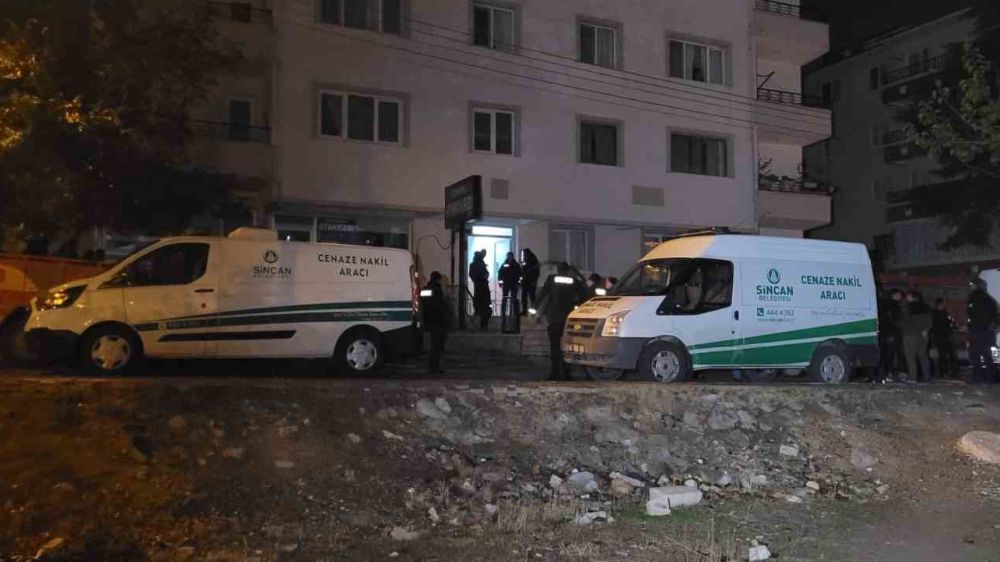 Ankara’ Sincan'da gürültü  yüzünden 72 yaşındaki adam Katliam yaptı  Üst Komşusu  2 Çocuk 5 kişi vurdu
