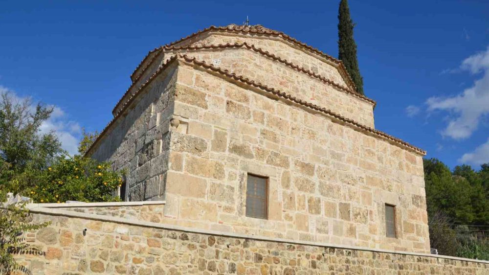Antalya Aksu Ağalar Camii'nde Tarihi Dokuya Yeniden Can Veriliyor: İkinci Etap Restorasyon Başlıyor