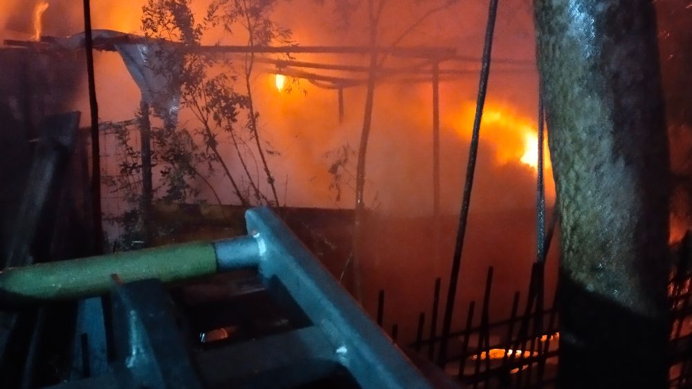 Beykoz’da marangozhanede korkutan yangın 