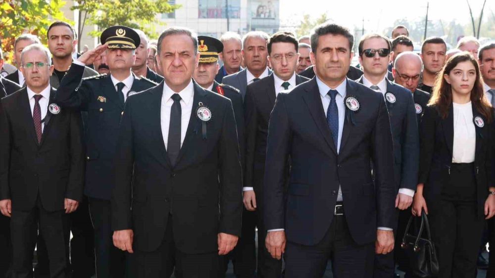 Bingöl’de 10 Kasım Atatürk’ü Anma töreni gerçekleşti
