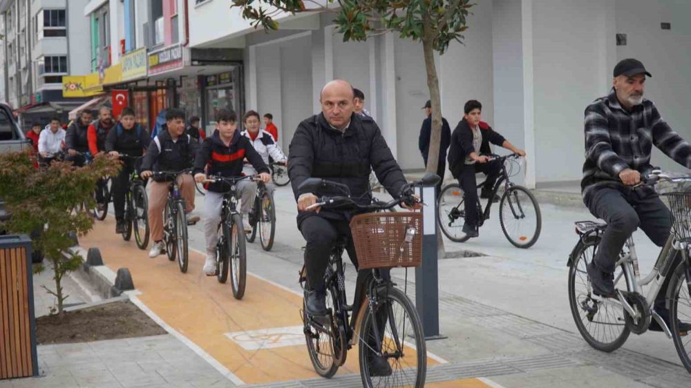 Bisiklet kültürü Altınova'da başlıyor 