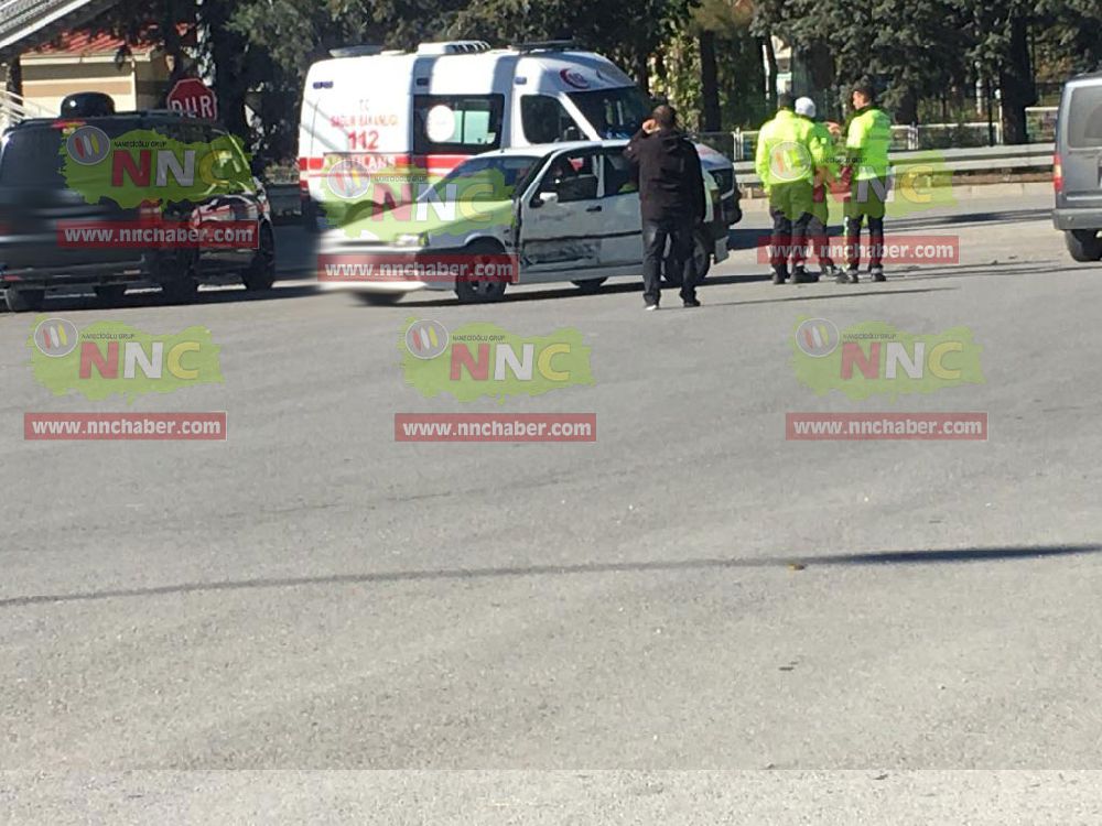 Bucak'ta kaza! sürücü ve 3 yolcu yaralandı
