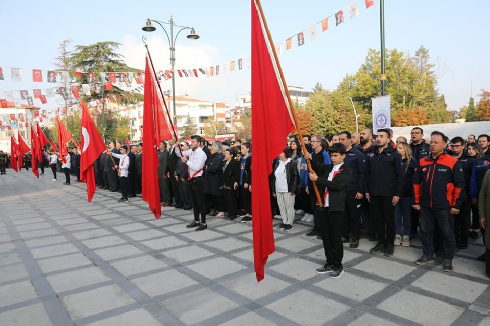 Burdur'da Büyük Önder Atatürk törenlerle anıldı