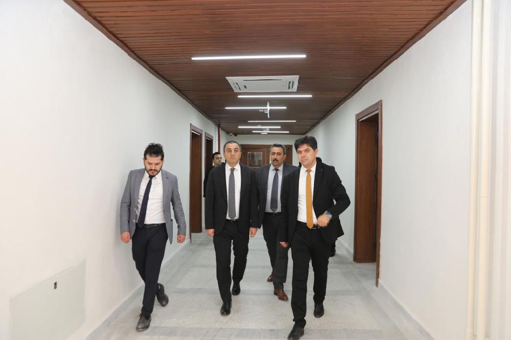 Burdur'da milli eğitim yatırımlarına Vali Öksüz'den yakın takip