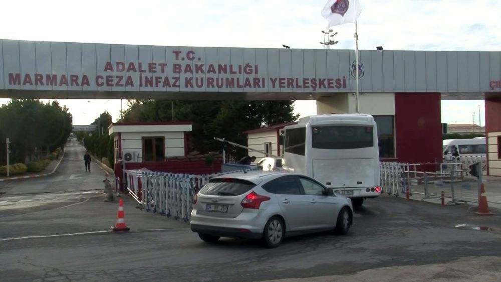 Dilan Polat ve kardeşi Sıla Doğu, Marmara Cezaevine getirildi