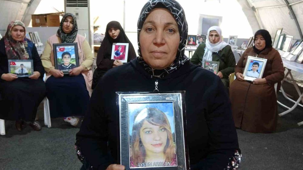 Diyarbakır annelerinin evlat nöbeti yıllardır olduğu gibi devam ediyor