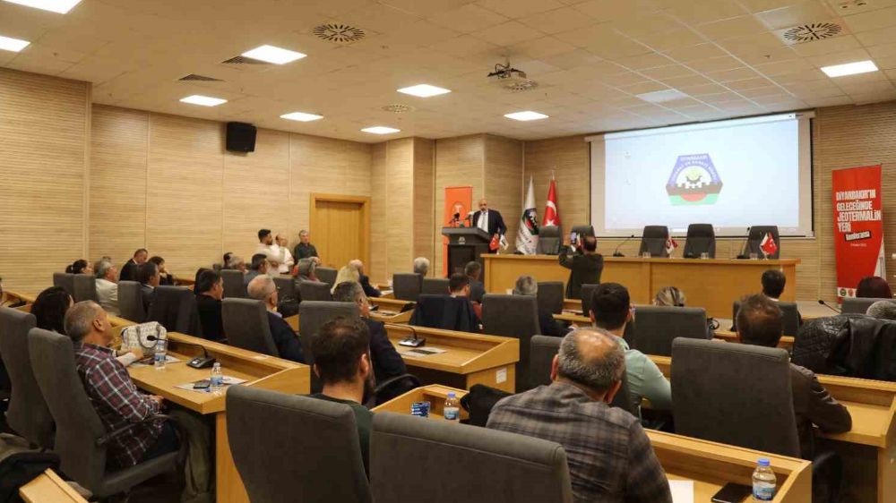 “Diyarbakır’ın Geleceğinde Jeotermalin Yeri Konferansı” yapıldı