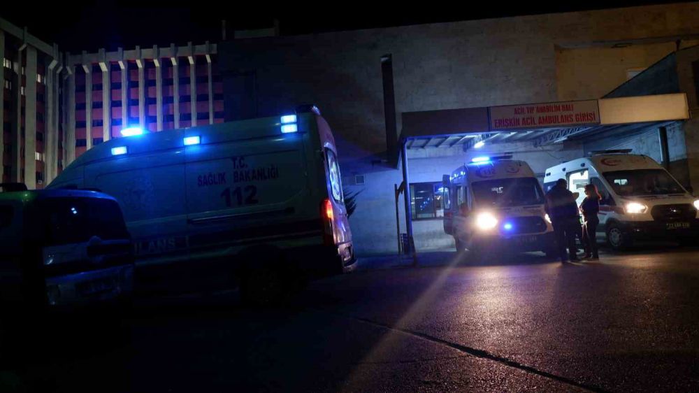 Edirne'de trafik kazası, 2 genç hayatını kaybetti