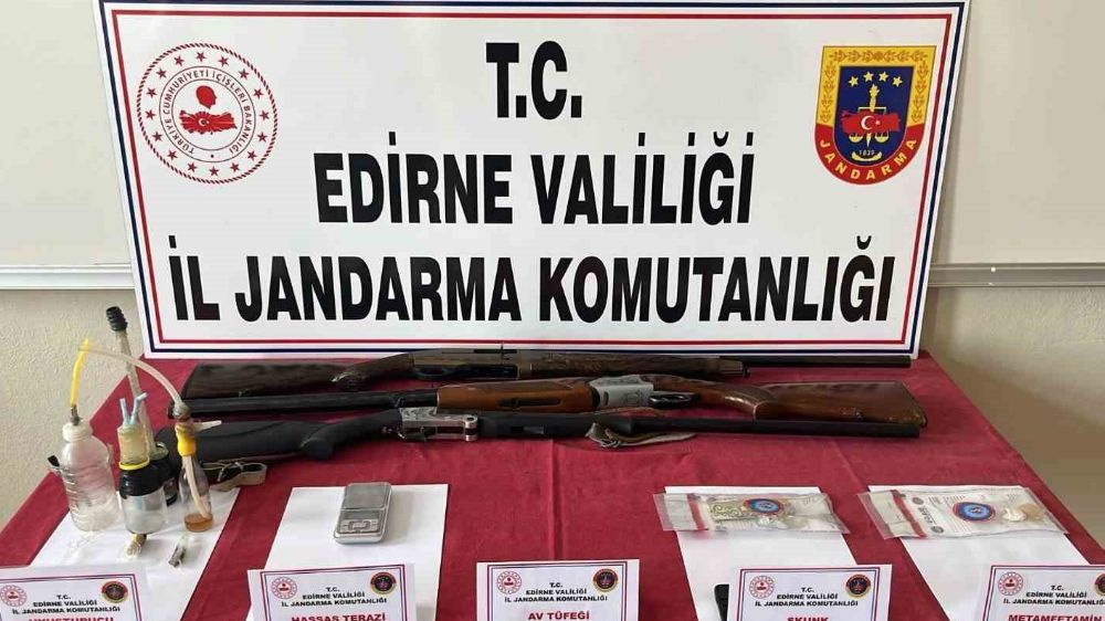 Edirne jandarması uyuşturucuya göz açtırmıyor; 5 gözaltı