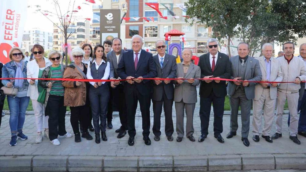 Efeler’de Memiş Dinç Parkı törenle açıldı 