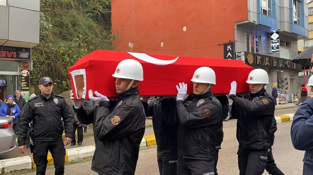 Eski Devlet Bakanı Güneş Müftüoğlu son yolculuğuna uğurlandı