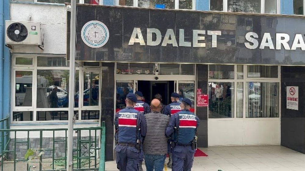 Göçmen organizatörü 2 kişi yakalandı 