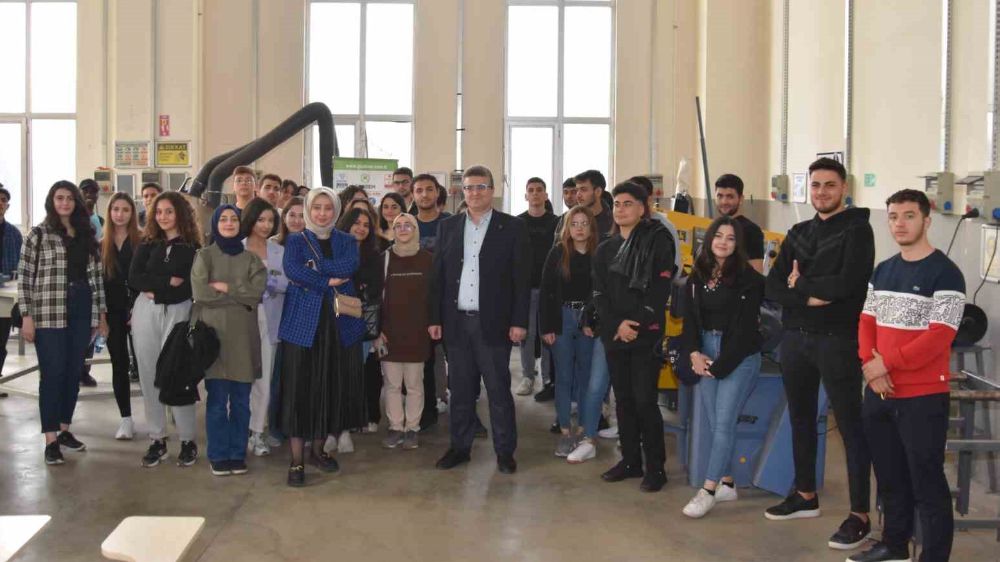 GSO Başkanı Adnan Ünverdi, üniversite öğrencileri ziyaret etti 