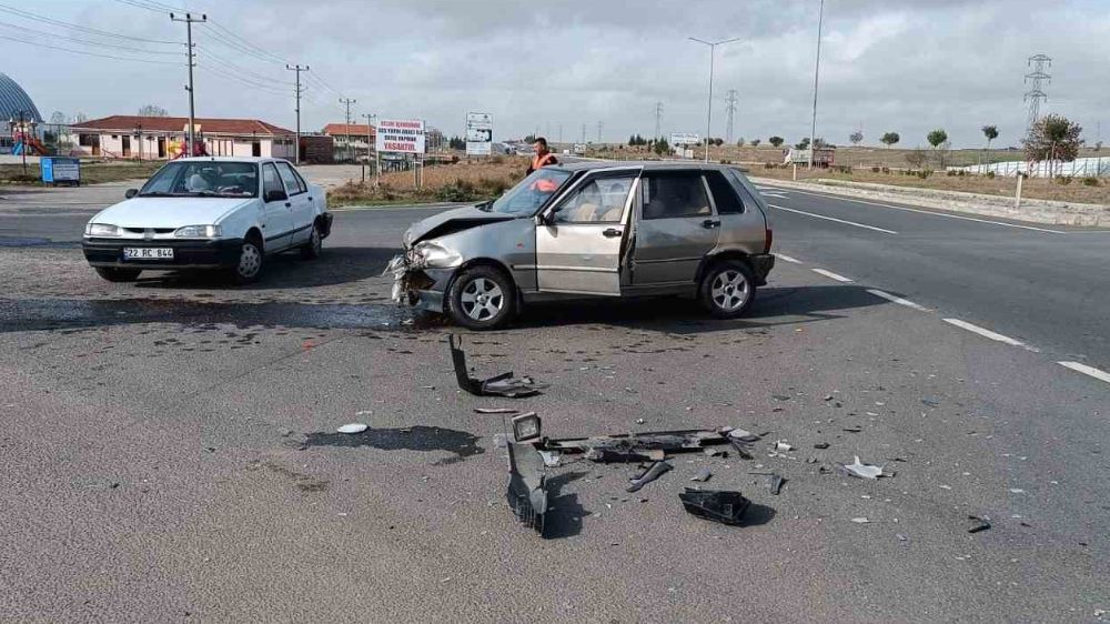 İpsala’daki trafik kazasında 4 kişi yaralandı
