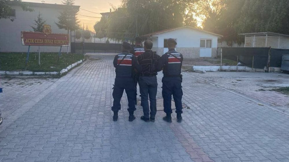 Jandarma mercek operasyonlarında 30 şüpheli tutuklandı