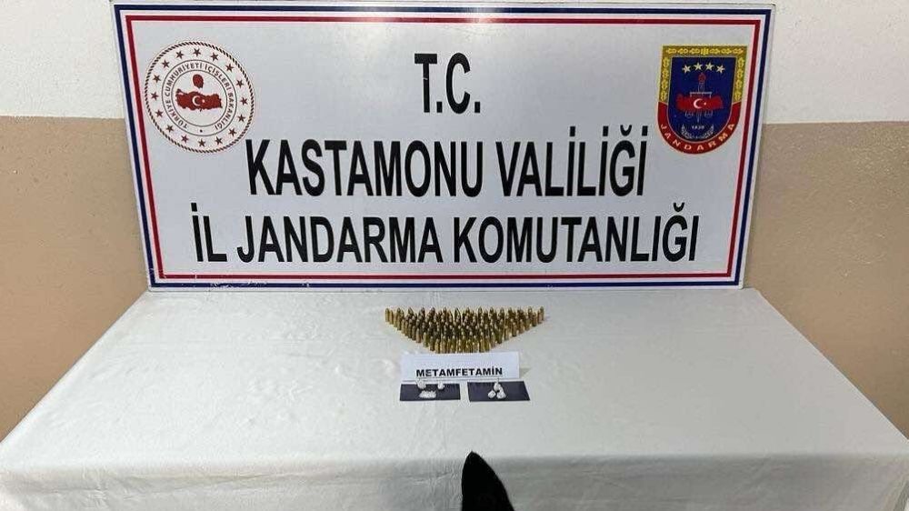 Kastamonu’da jandarmadan uyuşturucu operasyonu