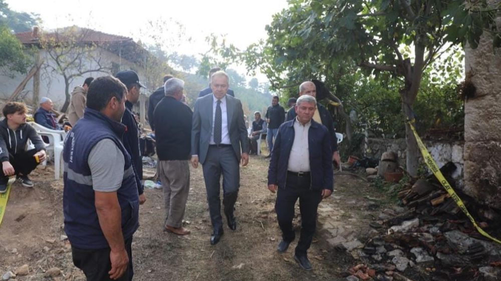 Kaymakam ve başkandan Yanarak hayatını kaybeden Ayşe Aydın'ın ailesine ziyaret