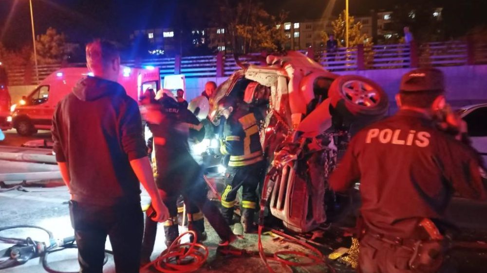 Kayseri’de 5 kişinin yaralandığı feci kazadan acı haber 