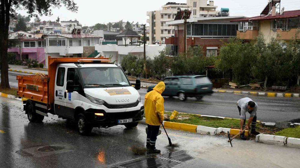 Kuşadası Belediyesi ekipleri yağmur suyu hasadına hazır