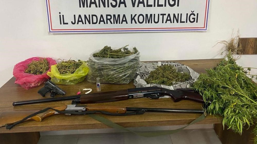 Manisa’da jandarmadan uyuşturucu baskını 