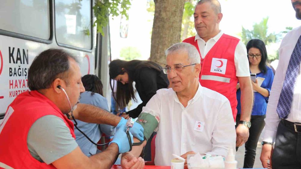 Mersin'de ‘Kan Bağışı ve Kök Hücre’ kampanyası başlatıldı