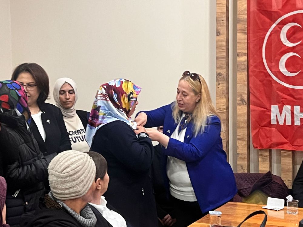 MHP Bucak'ta kadın kolları başkanlığına Havva Ergen Kurt atandı