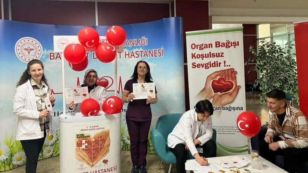 Organ Bağışı Haftası için stantların başındalar