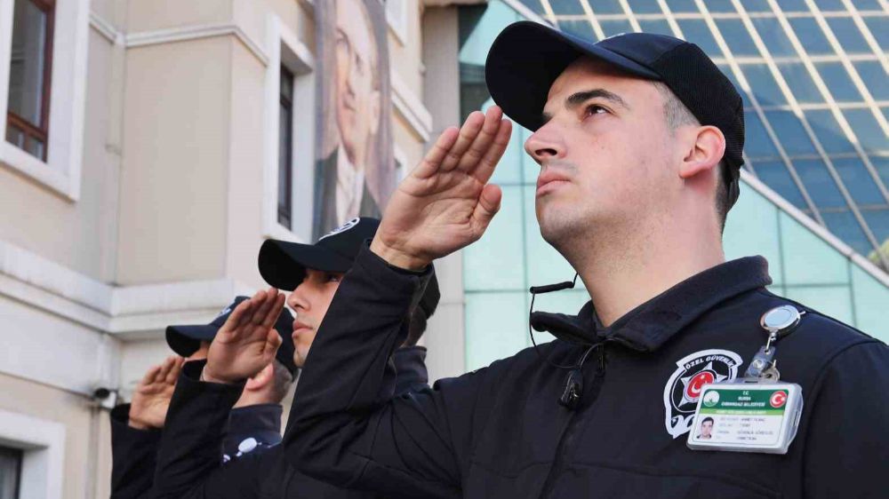 Osmangazi Belediyesi personelinden Ata'ya saygı