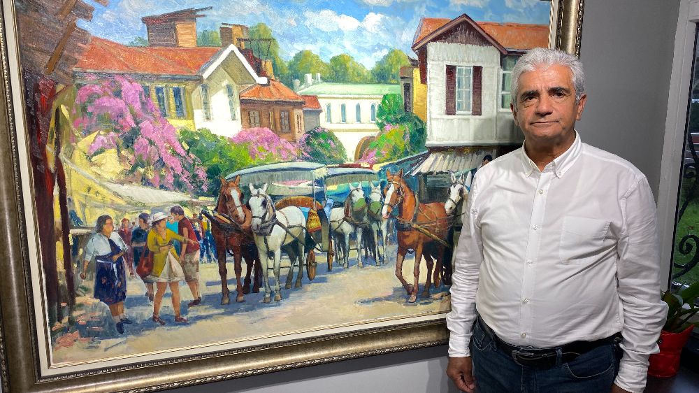  Ressam Ümmet Karaca İstanbul temalı resimlerini sergiledi