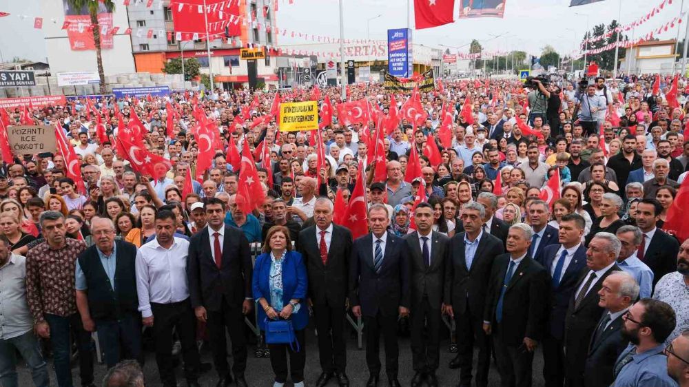 Şakirpaşa Alt Geçidi Adana'lıların hizmetine sunuldu