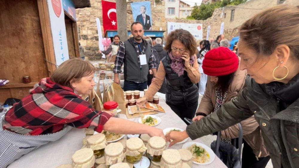 Sinop Lakerda Festivalinde balıklı mantıya yoğun ilgi
