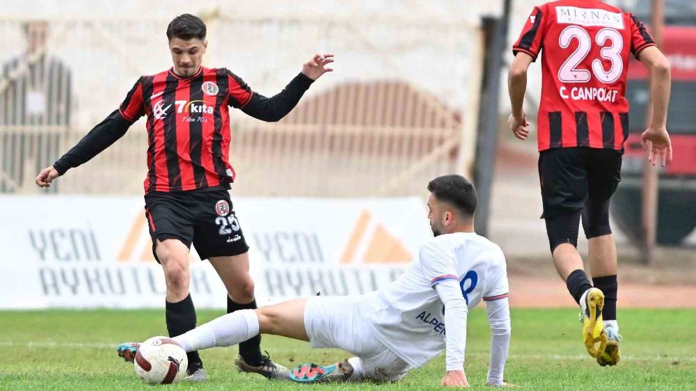 TFF 3. Lig: Turgutluspor: 2 - Eynesil Belediyespor: 0 maç sonucu