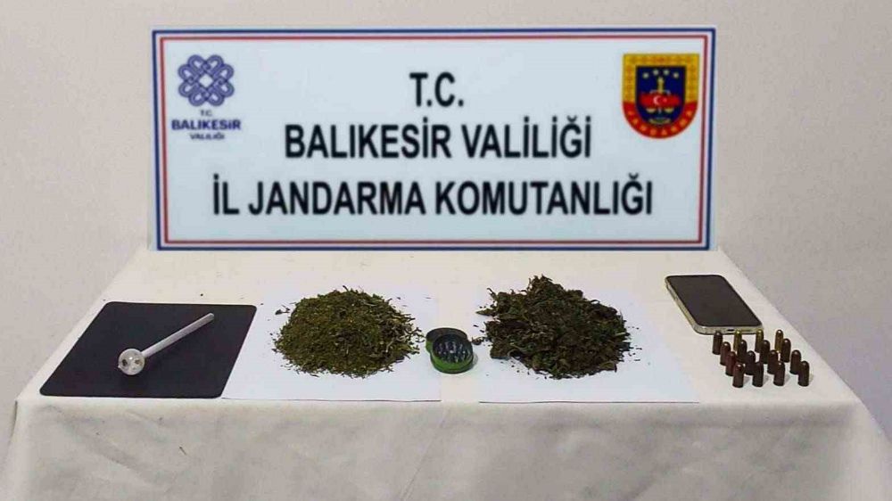 Uyuşturucu ticaretine operasyon: 4 tutuklama