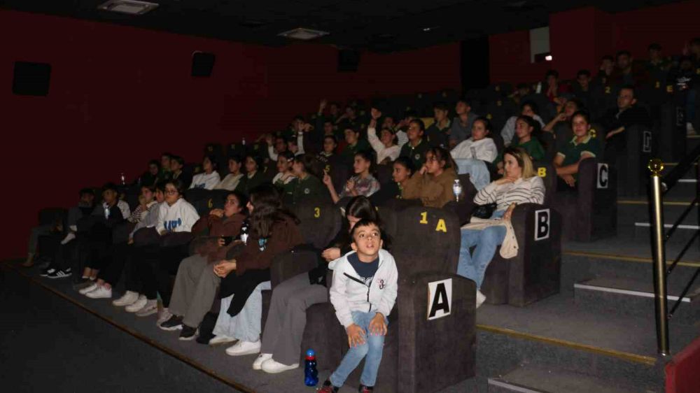 Valilikten 5 bin öğrenciye sinema etkinliği