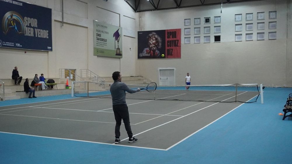 Afyonkarahisar'da Düzenlenen Tenis Turnuvası 14 Gün Sürecek