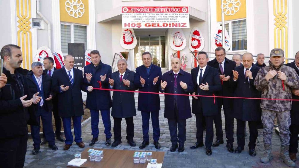  Ahmet Hamide Çakılkum Camii ve Müftülük hizmet binası hizmete açıldı