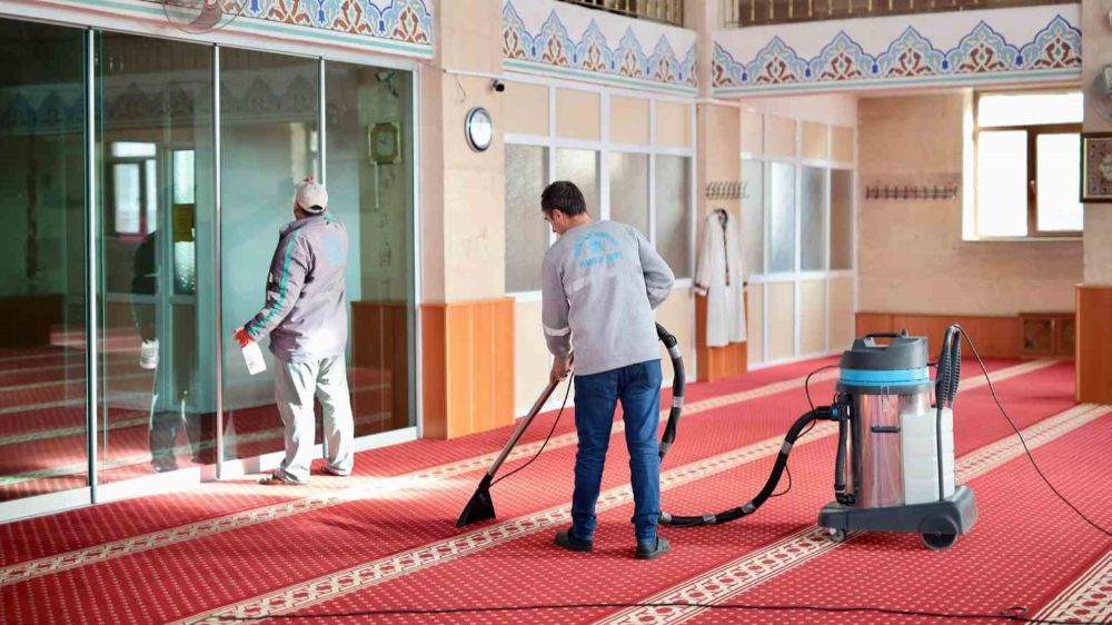Aksaray Belediyesi, Şehirdeki Tüm Camilerin Temizliğini Üstlendi