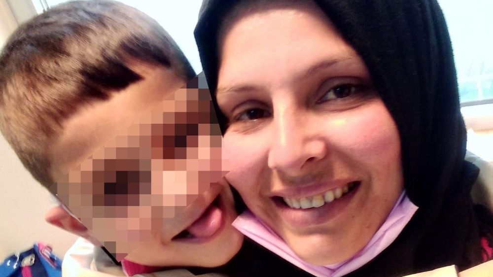 Alanya'da Otomobil Kazası: Anne ve 2 Yaşındaki Oğlu Hayatını Kaybetti