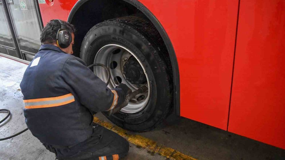 Ankara'da Kışa Hazır: EGO Otobüsleri Kış Lastiği ile Donatıldı
