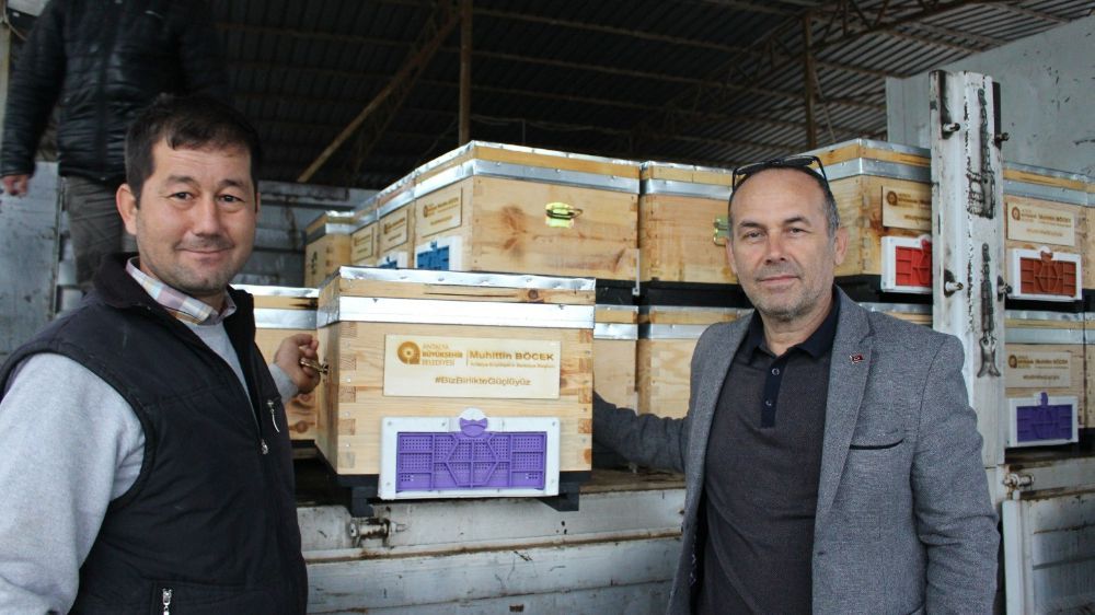  Antalya Büyükşehir Belediyesi arı üreticilerine destek sağlıyor