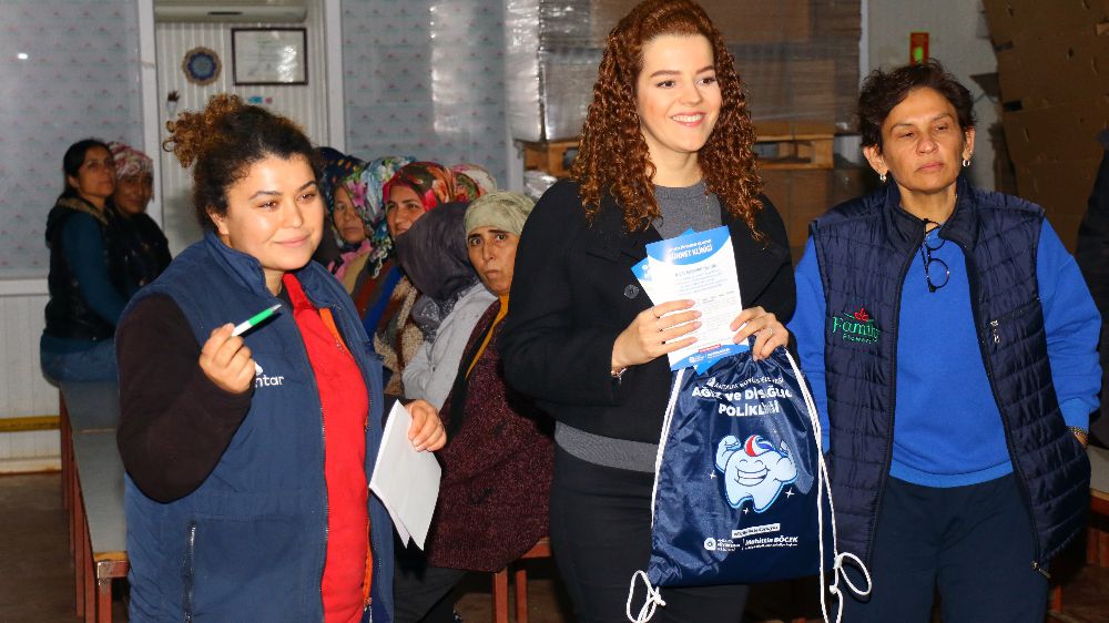 Antalya'da Kadın İşçilere Aile Planlaması Eğitimi Verildi