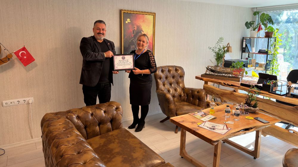 Antalya Emlak Aşkı Gayrimenkul Ofise Kalite Belgesi 