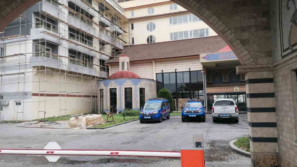 Antalya Manavgat'ta Otelden Düşen İnşaat İşçisi Öldü