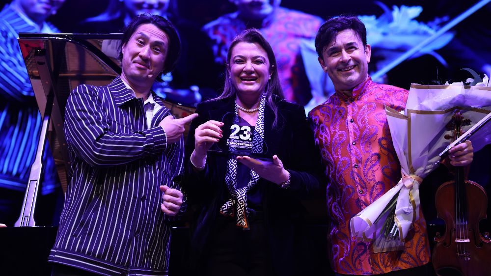 Antalya Piyano Festivali'nde Igudesman&Joo İkili, Eğlenceli Performanslarıyla Büyüledi